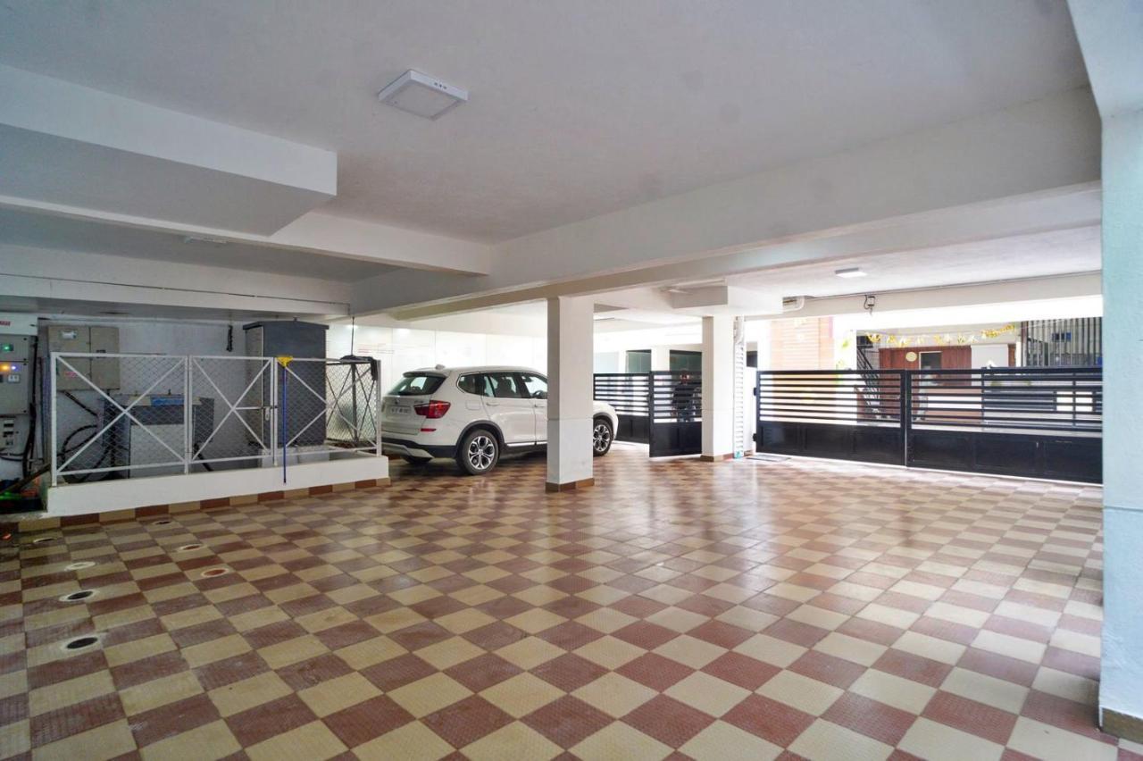 Hotel Sterling Inn Bangalore International Airport Yelahanka ภายนอก รูปภาพ